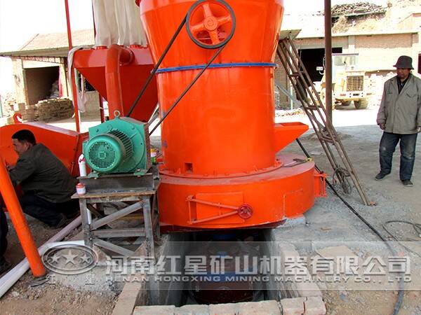 高嶺土磨粉生產(chǎn)線流程 高嶺土磨粉生產(chǎn)線流程