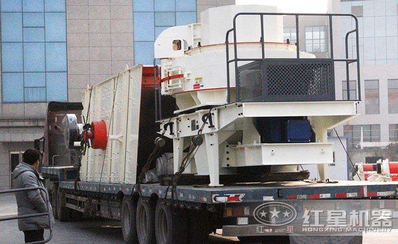 鵝卵石制砂機(jī)整裝待發(fā)貨 鵝卵石制砂機(jī)整裝待發(fā)貨