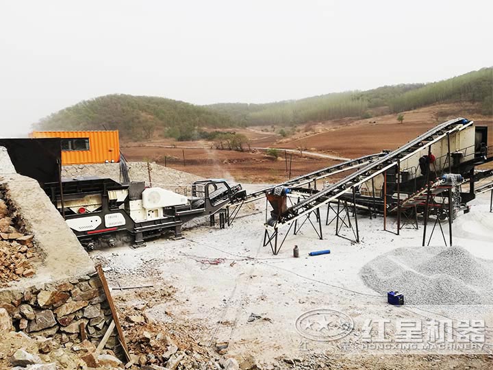 移動破碎生產線現場，時產200噸