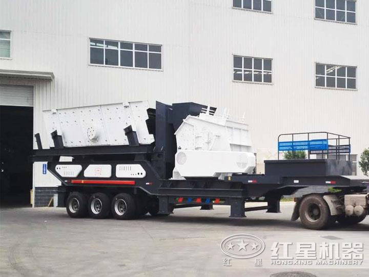 反擊移動破碎機(jī)，可移動生產(chǎn)，方便智能