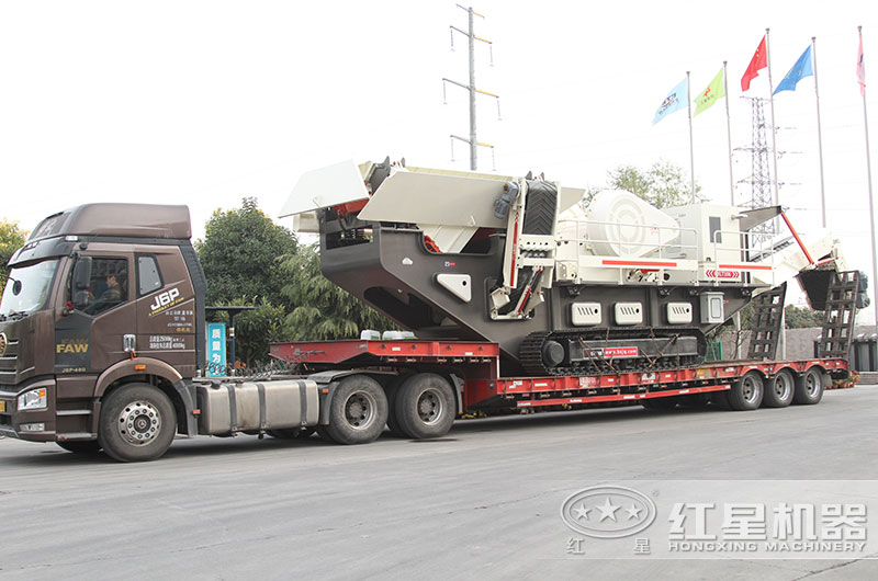 移動履帶一體式破碎機發往湖南 移動履帶一體式破碎機發往湖南