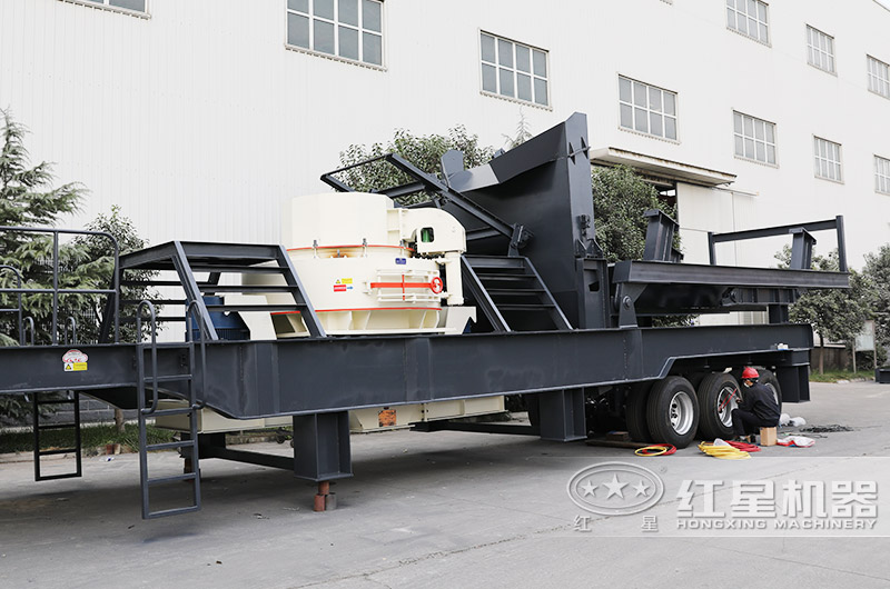 移動(dòng)沖擊式制砂機(jī)，碎砂+篩分，級(jí)配合理