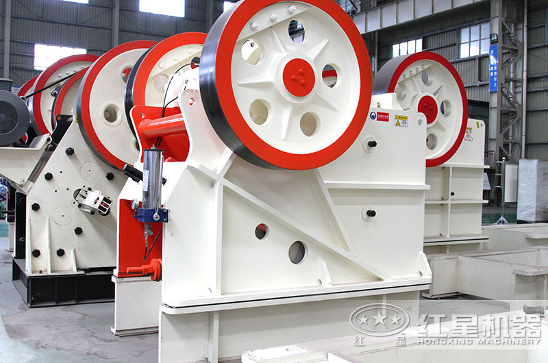 顎式破碎機設備圖片 顎式破碎機設備圖片