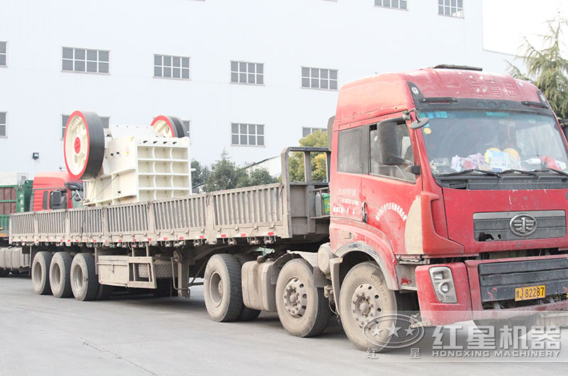 歐版顎式破碎機設(shè)備發(fā)往浙江 歐版顎式破碎機設(shè)備發(fā)往浙江