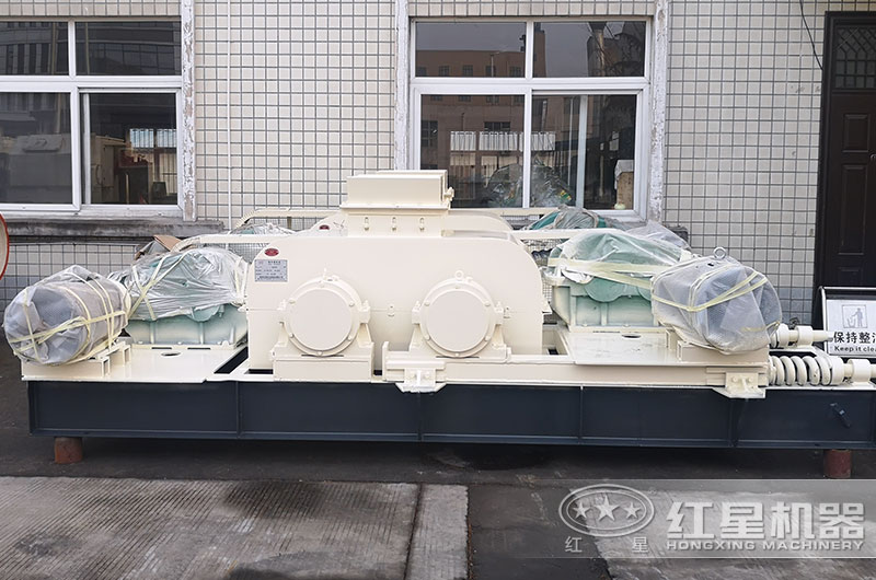 對(duì)輥式小型打沙機(jī)圖片 對(duì)輥式小型打沙機(jī)圖片