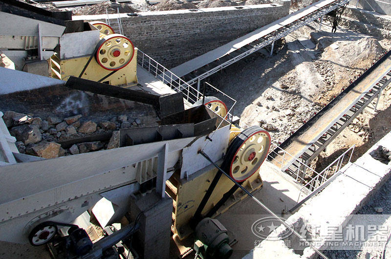 顎破機作業現場 顎破機作業現場
