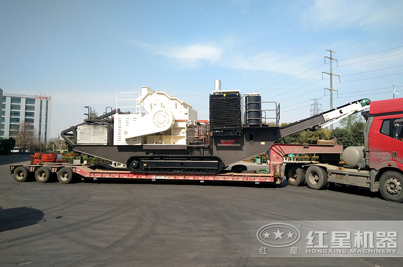 時(shí)產(chǎn)200噸移動(dòng)制砂機(jī)直接發(fā)往客戶現(xiàn)場 時(shí)產(chǎn)200噸移動(dòng)制砂機(jī)直接發(fā)往客戶現(xiàn)場