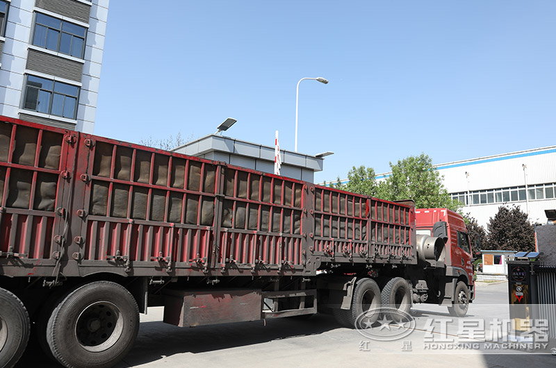 pc1010錘式破碎機(jī)發(fā)貨 pc1010錘式破碎機(jī)發(fā)貨