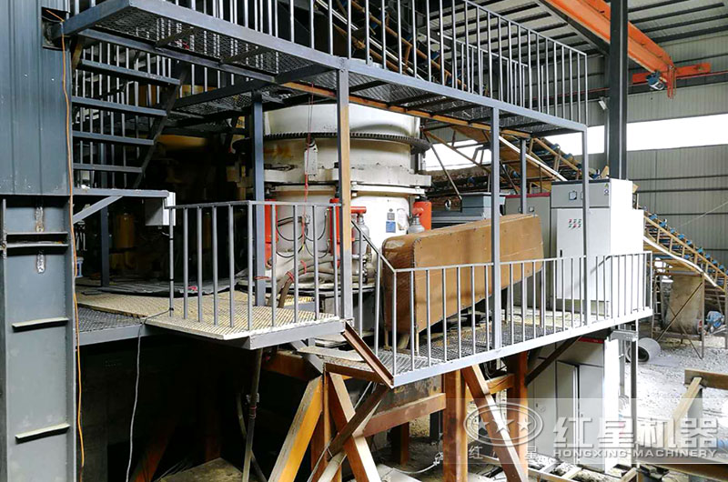 圓錐破碎機作業現場實拍圖 圓錐破碎機作業現場實拍圖