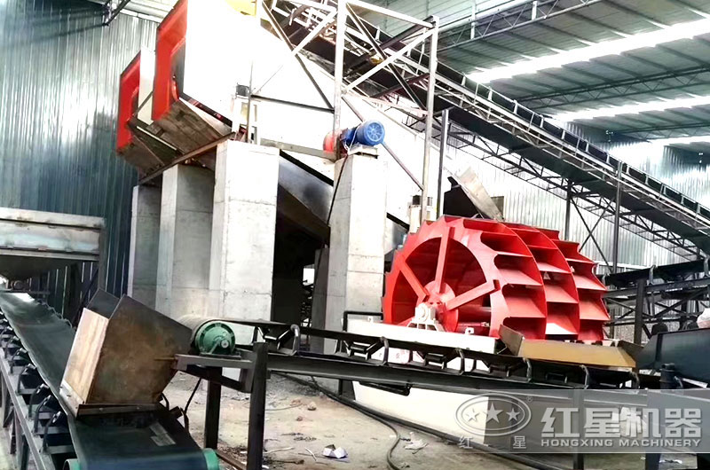 三輪大型水洗沙機(jī)作業(yè)現(xiàn)場(chǎng) 三輪大型水洗沙機(jī)作業(yè)現(xiàn)場(chǎng)