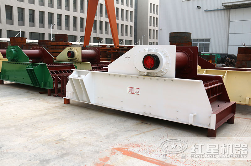 除土篩分給料機(jī)圖片 除土篩分給料機(jī)圖片