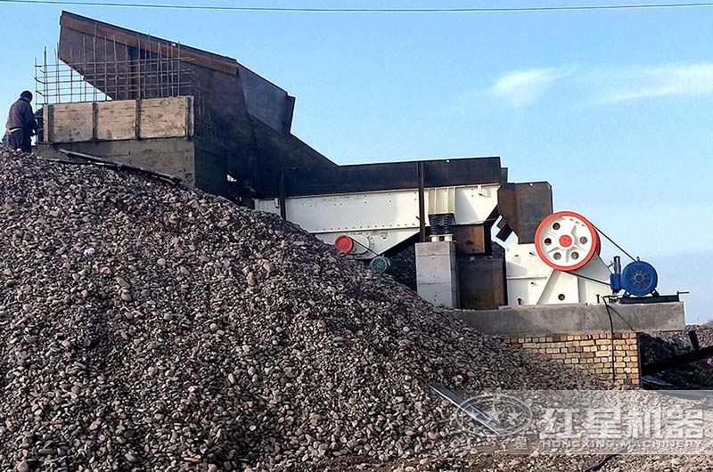 顎式破碎機工作現場圖片 顎式破碎機工作現場圖片
