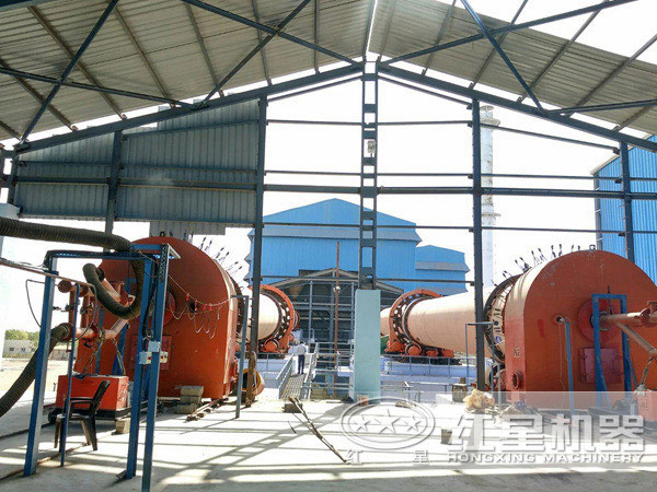 回轉(zhuǎn)窯現(xiàn)場(chǎng) 回轉(zhuǎn)窯現(xiàn)場(chǎng)