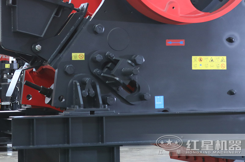 鄂式破碎機楔塊調(diào)節(jié) 鄂式破碎機楔塊調(diào)節(jié)