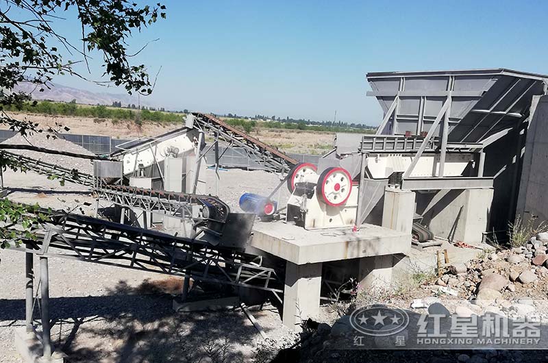 69破碎機(jī)作業(yè)現(xiàn)場(chǎng) 69破碎機(jī)作業(yè)現(xiàn)場(chǎng)