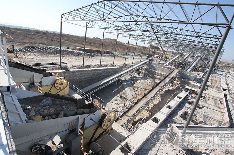 制砂作業(yè)現(xiàn)場 制砂作業(yè)現(xiàn)場