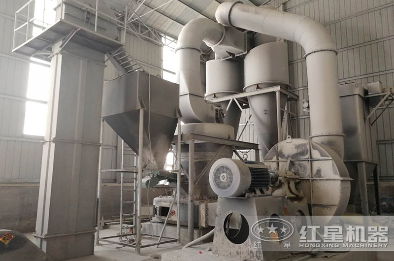 石頭磨粉加工客戶現(xiàn)場(chǎng) 石頭磨粉加工客戶現(xiàn)場(chǎng)