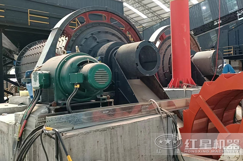 棒磨機(jī)制砂現(xiàn)場(chǎng) 棒磨機(jī)制砂現(xiàn)場(chǎng)