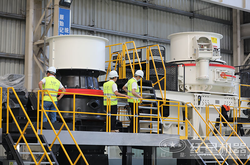 客戶來廠考察機制砂生產(chǎn)設(shè)備 客戶來廠考察機制砂生產(chǎn)設(shè)備