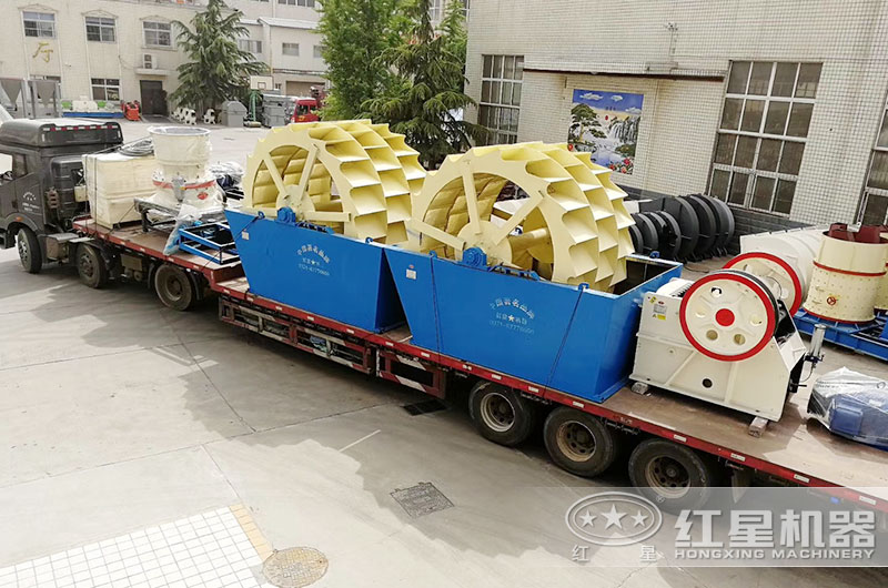 整套輪斗式水洗砂設備裝車發貨中 整套輪斗式水洗砂設備裝車發貨中